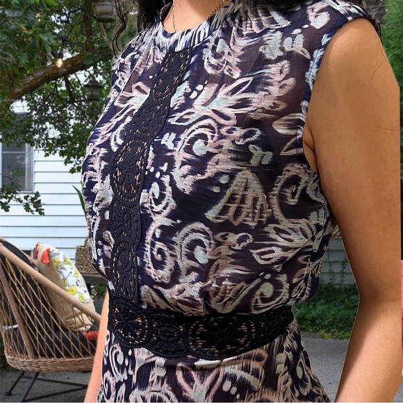 BCBG MaxAzria Aymeline Blue Floral Print Lace Sleeveless Dress Size 0 Small - Picture 5 of 9